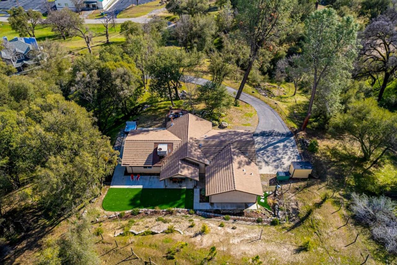 Mystic Mountain Villa, 14 Miles From Yosemite Оукхърст Екстериор снимка